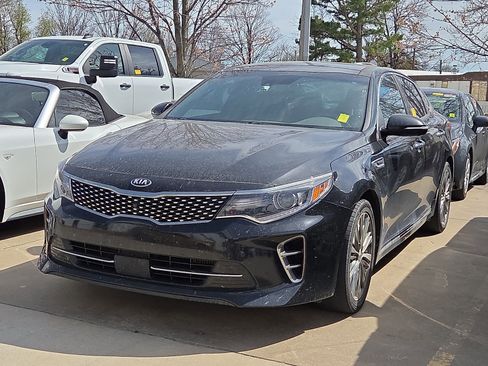 Used 2016 Kia Optima SX w/ Chrome Wheel Package image 2