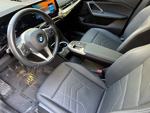 Used 2023 BMW X1 xDrive28i w/ Convenience Package AWD/4WD image 4