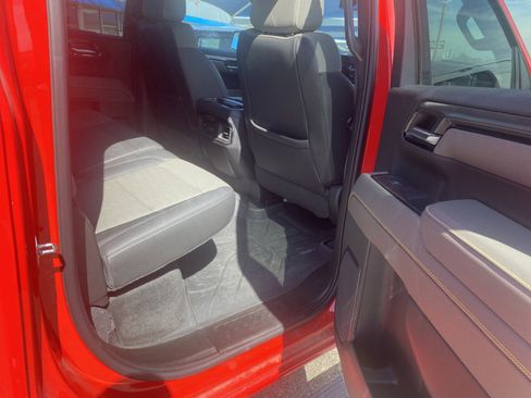 Used 2022 Chevrolet Silverado 1500 ZR2 image 14