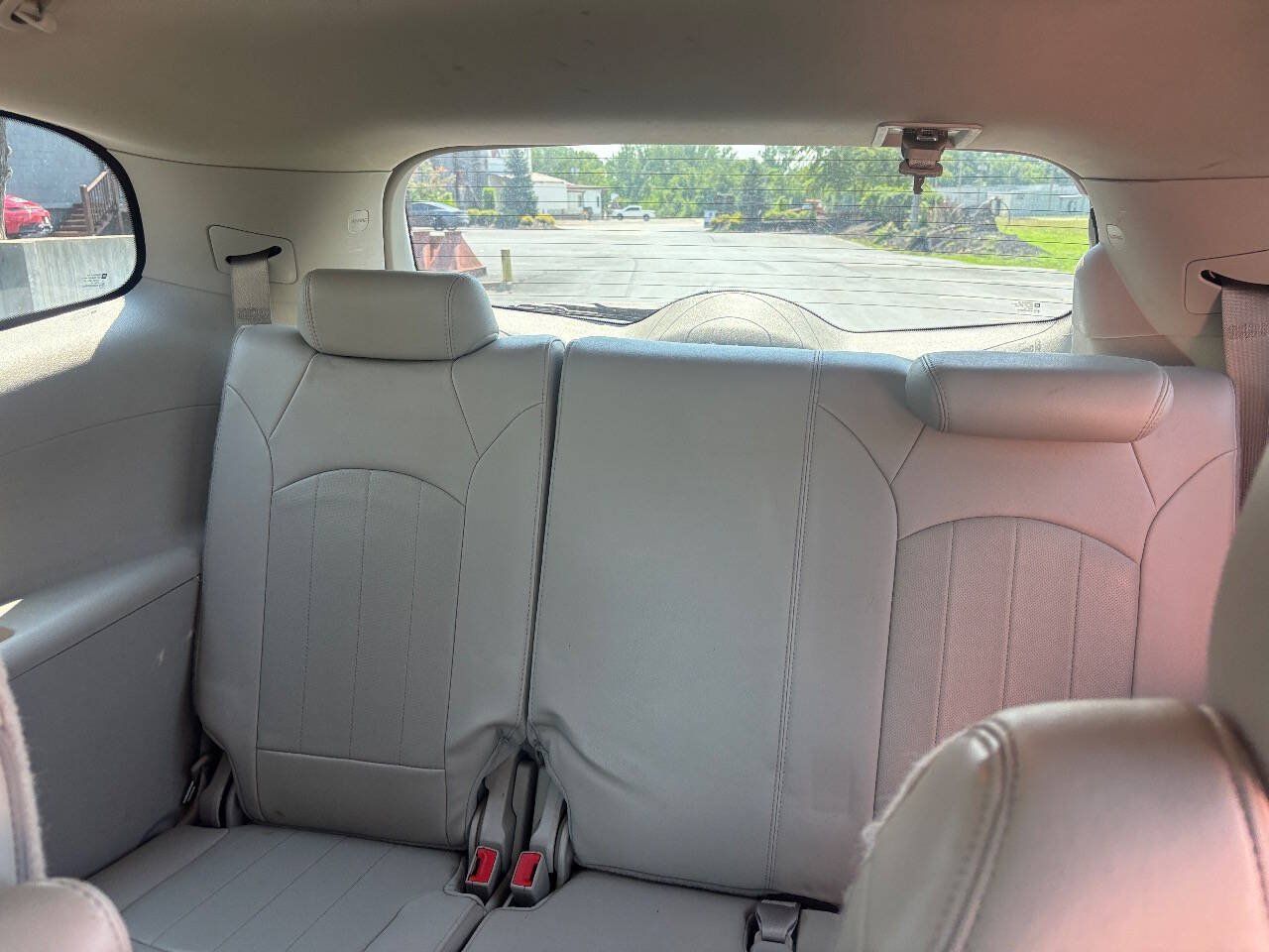 Used 2012 Buick Enclave Leather FWD image 16