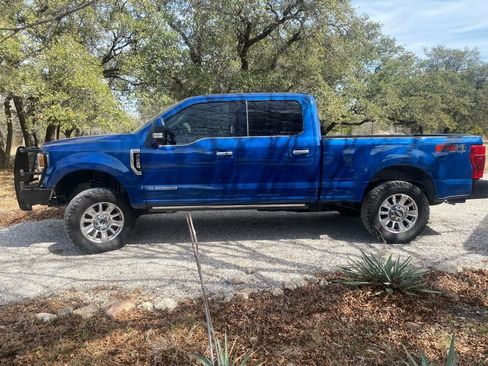 Used 2022 Ford F250 Limited w/ FX4 Off-Road Package image 4