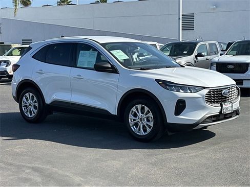 Certified 2024 Ford Escape Active image 3