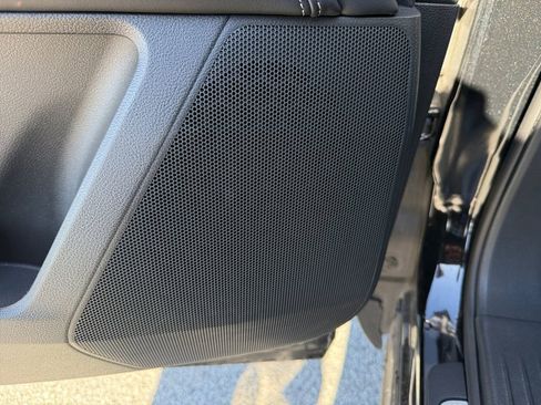 Used 2025 INFINITI QX60 Pure image 14