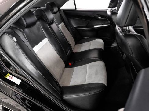 Used 2014 Toyota Camry SE w/ Leather Package image 36