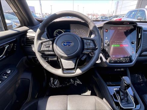 Used 2025 Subaru Forester Touring image 6