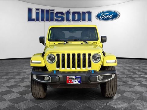 Used 2023 Jeep Wrangler Unlimited Sahara w/ Cold Weather Group AWD/4WD image 2