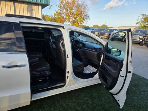 Used 2018 Honda Odyssey Elite image 10