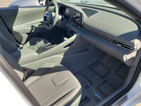 New 2026 Hyundai Elantra Sport FWD image 18