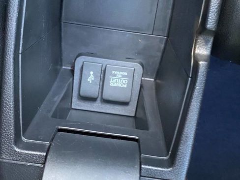 Used 2015 Honda Fit EX-L image 32