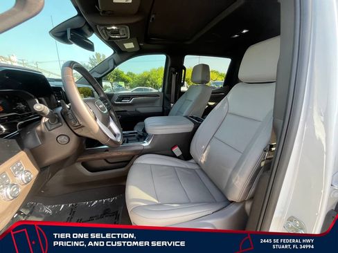 Used 2025 GMC Sierra 1500 SLT w/ SLT Premium Plus Package AWD/4WD image 10