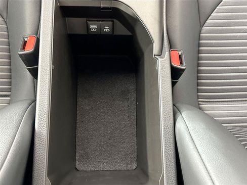 Certified 2024 Toyota Camry SE FWD image 28