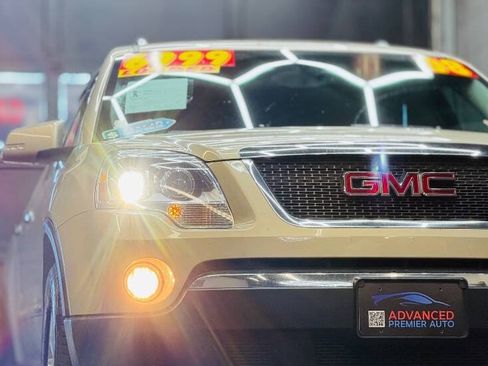 Used 2008 GMC Acadia SLT AWD/4WD image 3