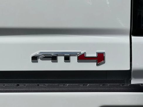 New 2026 GMC Sierra 2500 AT4 w/ AT4 Premium Plus Package AWD/4WD image 14