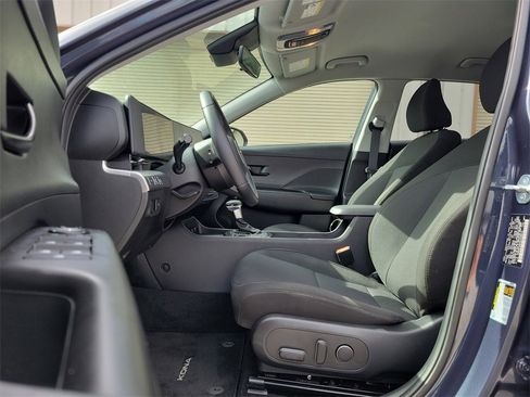 Certified 2025 Hyundai Kona SEL image 20