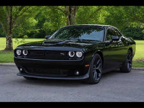 Used 2020 Dodge Challenger R/T w/ Blacktop Package RWD image 1