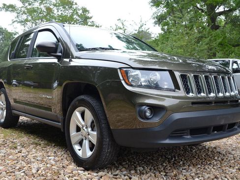 Used 2016 Jeep Compass Sport w/ Power Value Group image 3