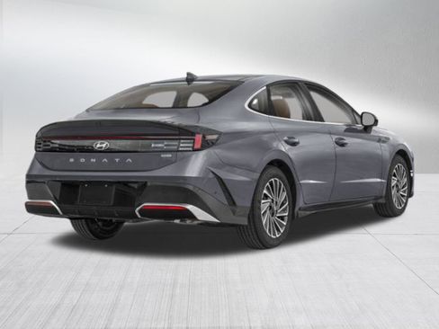 New 2026 Hyundai Sonata Limited image 3