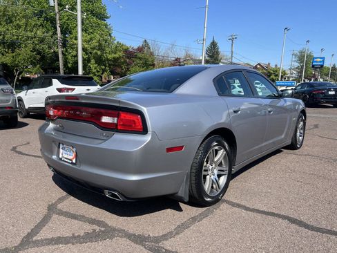 Used 2014 Dodge Charger R/T RWD image 7