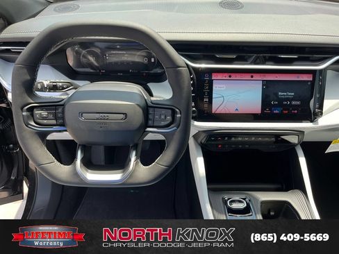 New 2026 Jeep Cherokee Overland w/ Advanced Pro Tech Group AWD/4WD image 7