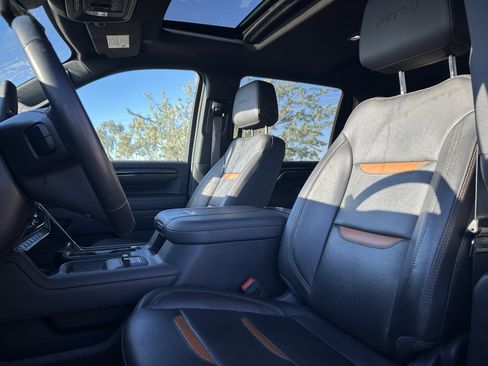 Used 2024 GMC Sierra 2500 AT4 w/ Technology Package image 12