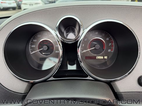 Used 2008 Pontiac Solstice GXP w/ Premium Package RWD image 14
