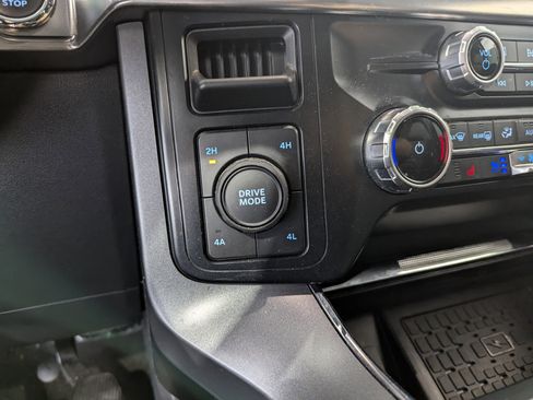 Used 2023 Ford F150 Lariat w/ Equipment Group 502A High image 25