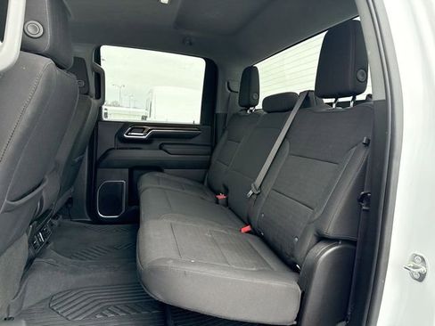 Used 2024 Chevrolet Silverado 2500 LT AWD/4WD image 23