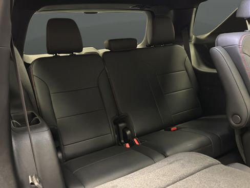 Used 2024 Chevrolet Traverse RS AWD/4WD image 26
