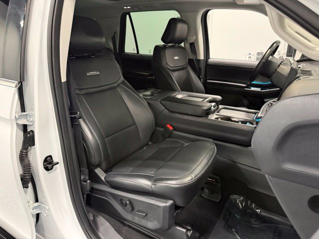 Used 2025 Ford Expedition Max Platinum AWD/4WD image 33