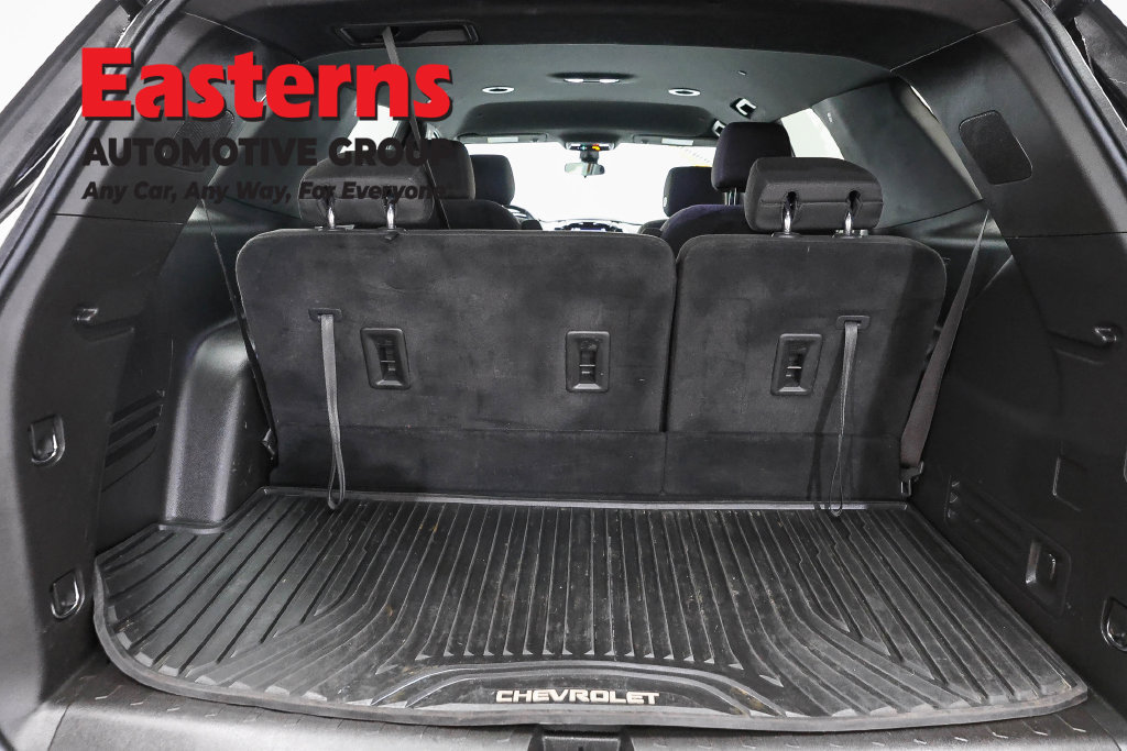 Used 2023 Chevrolet Traverse LT FWD image 10