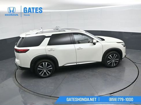 Used 2023 Nissan Pathfinder Platinum AWD/4WD image 53