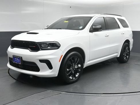 Used 2023 Dodge Durango GT AWD/4WD image 3