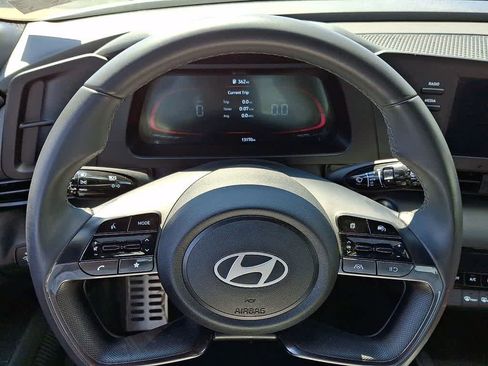 Certified 2025 Hyundai Elantra Sport FWD image 17