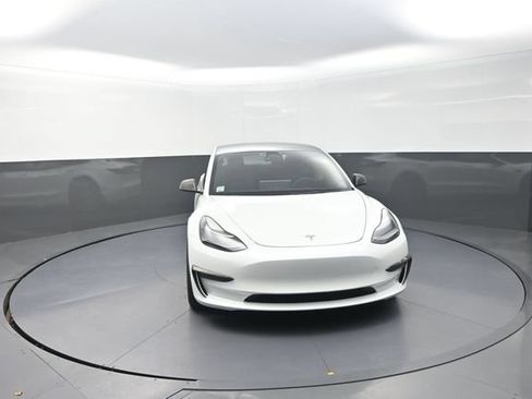 Used 2022 Tesla Model 3 Long Range AWD/4WD image 26