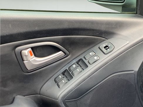 Used 2013 Hyundai Tucson GLS FWD image 12