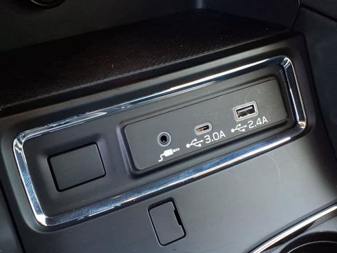 Certified 2025 Subaru Ascent Premium w/ Premium Package image 39