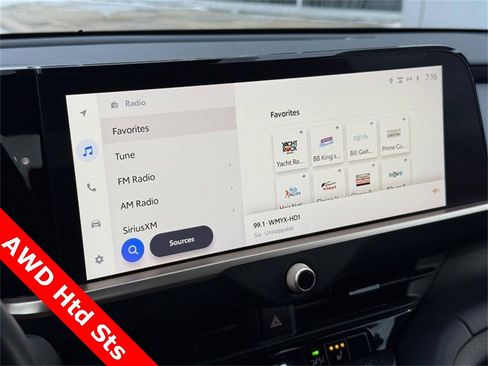 Used 2023 Toyota Crown XLE image 23