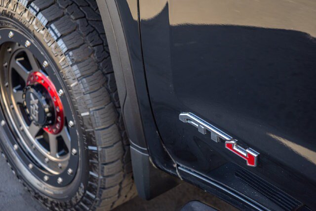 Used 2022 GMC Sierra 1500 AT4 w/ Technology Package AWD/4WD image 29
