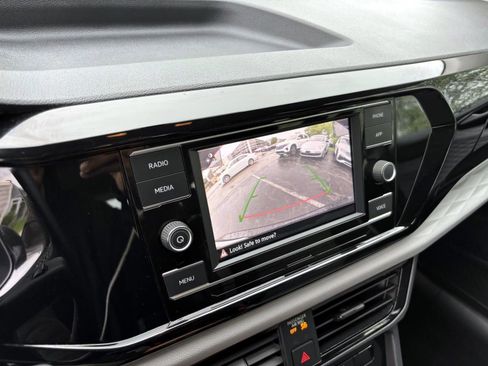 Certified 2023 Volkswagen Taos S AWD/4WD image 20
