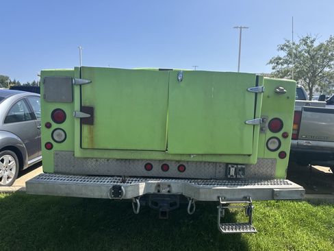 Used 2001 Ford F550 2WD Crew Cab Super Duty image 9
