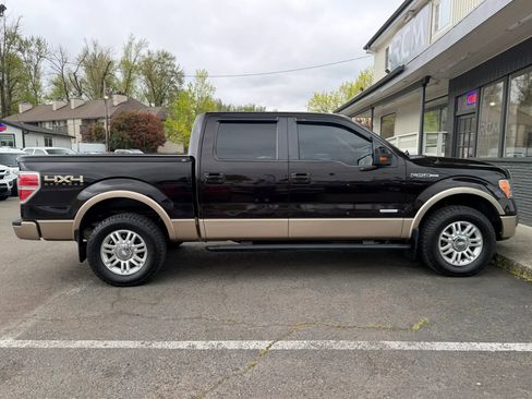 Used 2013 Ford F150 Lariat w/ Mid Equipment Group image 8