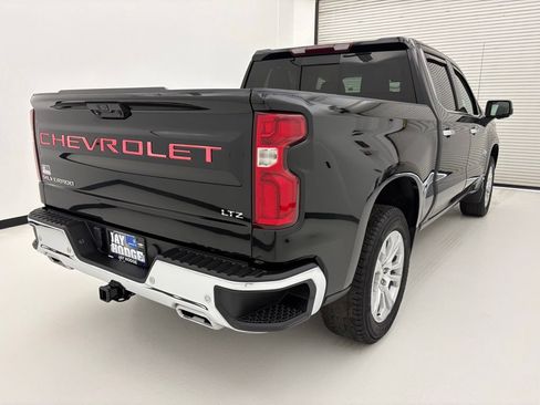 Used 2023 Chevrolet Silverado 1500 LTZ AWD/4WD image 30