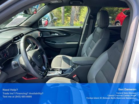 Used 2023 Chevrolet TrailBlazer RS AWD/4WD image 11