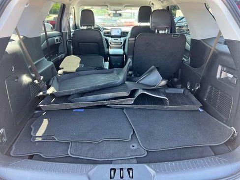 Certified 2023 Ford Explorer XLT w/ Equipment Group 202A AWD/4WD image 23