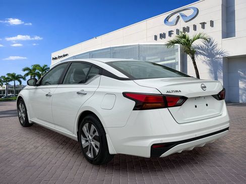Used 2023 Nissan Altima 2.5 S FWD image 5