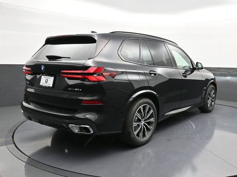 New 2026 BMW X5 xDrive50e w/ M Sport Package image 7