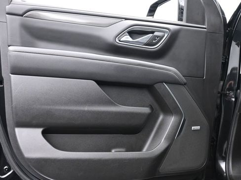 Used 2023 GMC Yukon XL AT4 w/ Max Trailering Package image 9