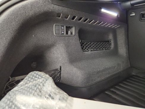 Used 2025 Audi RS Q8 performance image 44