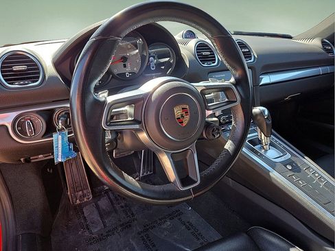 Used 2020 Porsche 718 Cayman S image 24