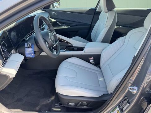 New 2026 Hyundai Elantra Limited FWD image 6